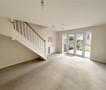 2 bedroom semi-detached house to rent - Photo 3
