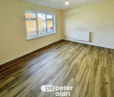 Rhiwbina, Cardiff - Photo 1