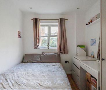 1 bedroom ground floor flat to rent - Photo 1