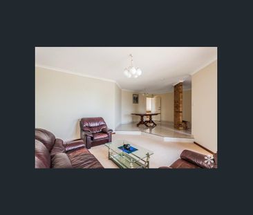 Large Family Home - Photo 3