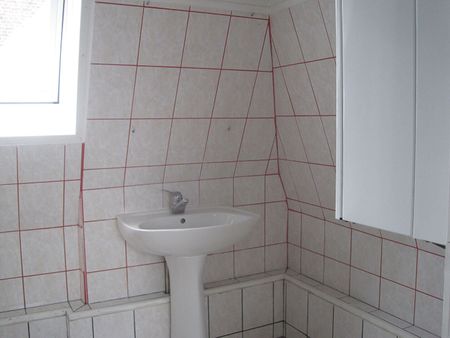 À louer : Appartement 2 pièces au coeur de Saint Quentin 02100. - Photo 4