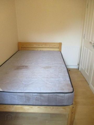 Three Great Apartments, 79 University Avenue, Queens Quarter, Belfast, BT7 1GX - Photo 3