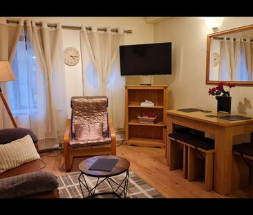 2 Bed Flat, The Stableyard, SW9 - Photo 1