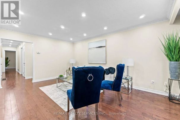 13 LINKDALE ROAD - Photo 1