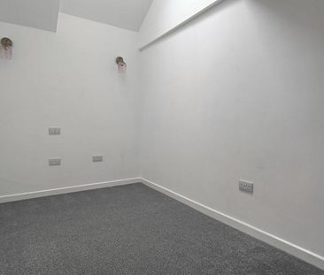 3 bedroom apartment to rent - Photo 6