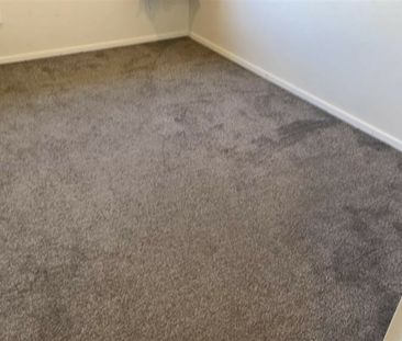 Spacious 4-Bedroom Brick & Tile Home - Photo 5