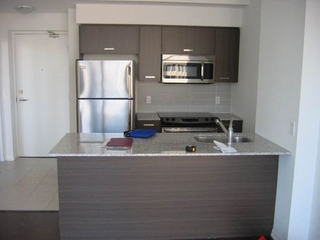 For Lease - 832 Bay Street Unit# 1704, Toronto, Ontario - Photo 3