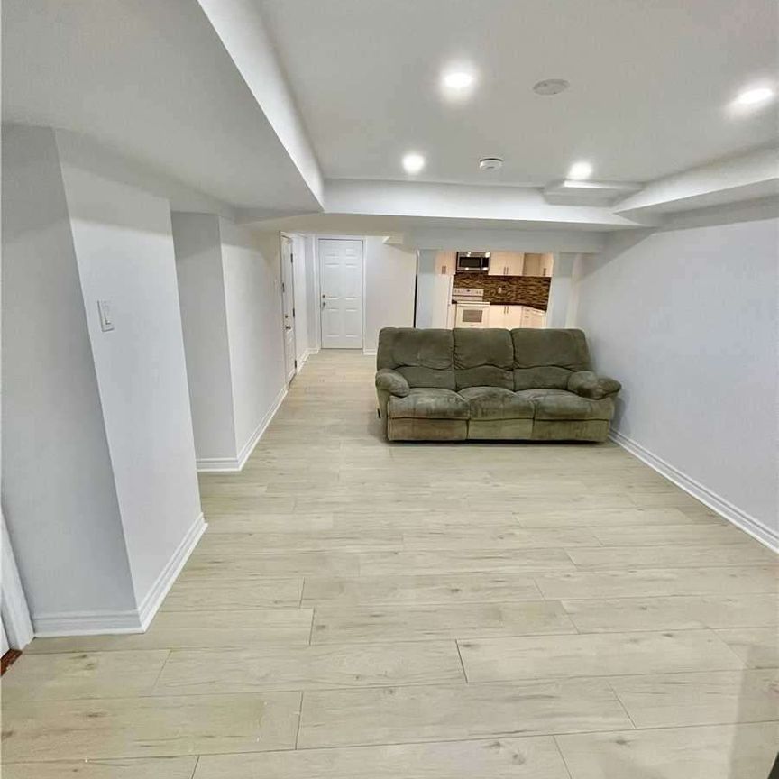 For Lease - 432 Sydor Court Unit# Lower, Newmarket, Ontario - Photo 1