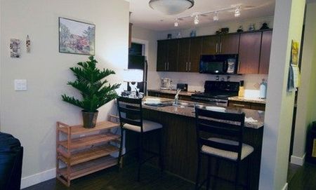 404-3260 St. Johns Street - Photo 4