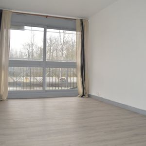 Location Appartement 1 pièce 21m² - Photo 3