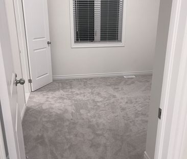 For Lease - 337 Valleyway Drive, Brampton, Ontario - Photo 4