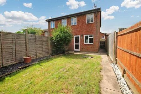 Vickery Close, Aylesbury, HP21 - Photo 3