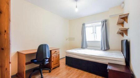 4 bedroom maisonette to rent - Photo 5