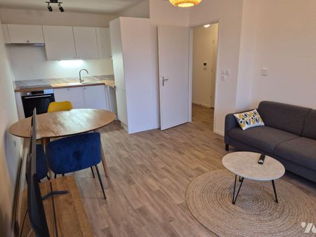 TYPE 2 MEUBLE DE STANDING dans résidence récente avec ascenseur et proche de la Place du Minck... - Photo 2