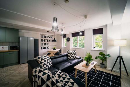 Flat 1, 148 Devonshire Street Room 2 - Photo 2