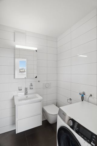 schöne 2.5-Zimmer-Attikawohnung in Zollikofen - Foto 5