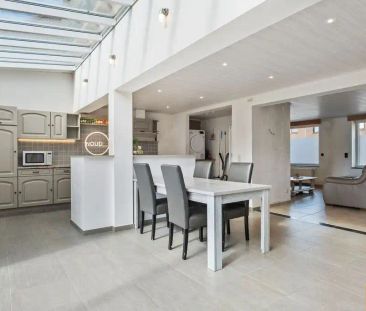 Halfopen woning te huur met 3 slaapkamers en tuin - Photo 1