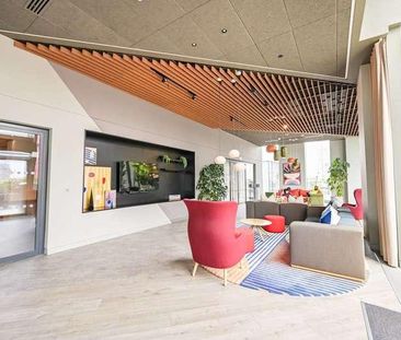 Hightail Point, East Village, Stratford, E20 - Photo 1