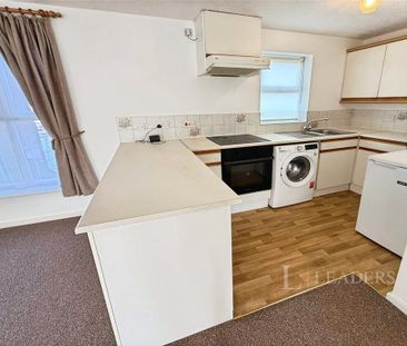 2 bedroom flat to rent - Photo 5