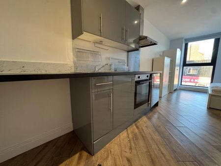 1 bedroom flat to rent - Photo 2