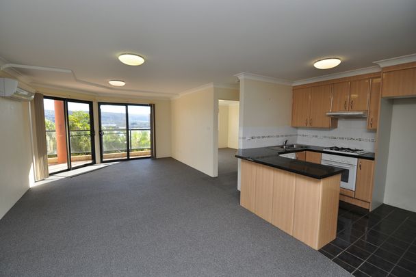 MODERN 2 BEDROOM APARTMENT LOCATED CLOSE TO AMENTITIES - Photo 1