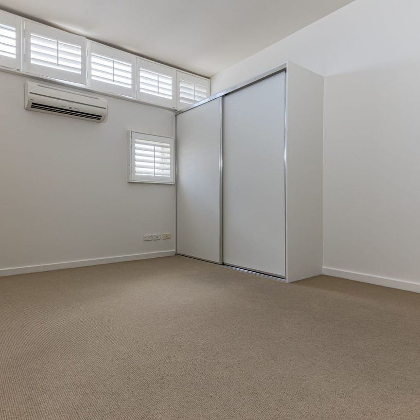 12A Alexander Street, Collingwood VIC 3066 - House For Rent | Domain - Photo 1