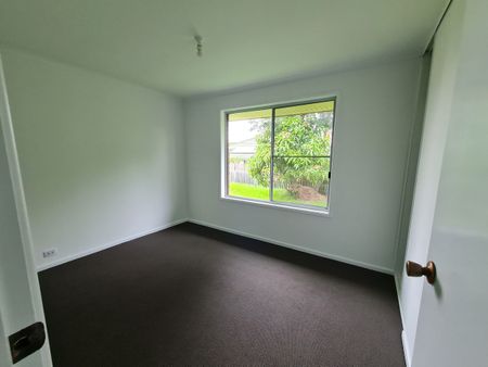 3 Bedroom Family Home with a Study - Photo 2