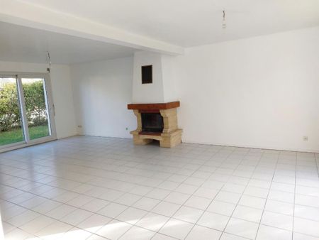 Appartement T2 à louer Montfort Sur Meu - 48 m² - Photo 3