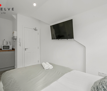 Studio to rent - Photo 2