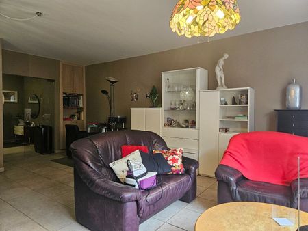 Verzorgd appartement met 1 slaapkamer op een toplocatie in Mol-centrum ! - Photo 3