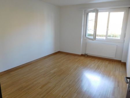 Schöne 3.5-Zimmerwohnung in grüner Überbauung! - Photo 3