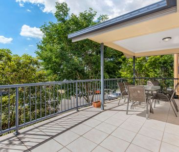 Spacious inner city unit - Photo 5