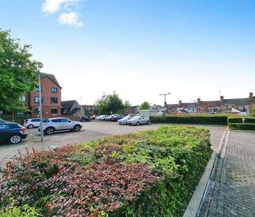 Denbeigh House, Rectory Road, Rushden, NN10 - Photo 6