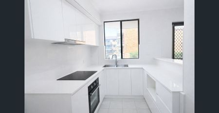 Fully Renovated First Floor 2-Bedroom Unit in Quiet Location - Photo 3