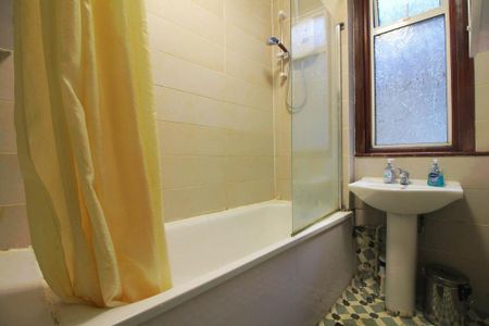 4 bedroom house share to rent - Photo 4