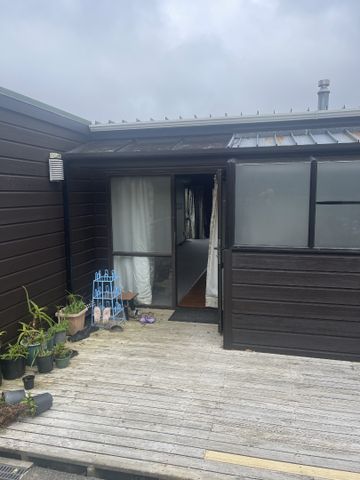 3 Treetop Lane, Paparangi - Photo 3