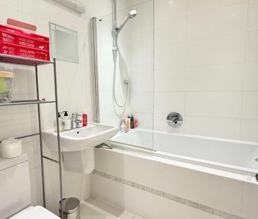 5 bedroom semi-detached house to rent - Photo 1