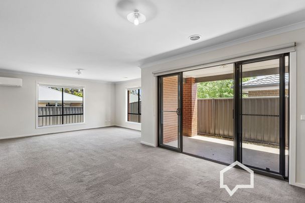 5 Ainsworth Street Huntly VIC - Photo 1