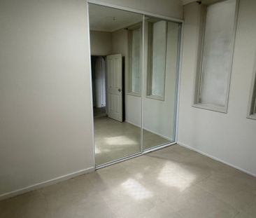 SPACIOUS MODERN UNIT - Photo 3