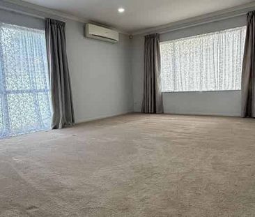 Sun-Filled 3 Bedroom Home + Study - Top School Zone - Photo 5