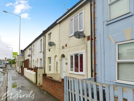 2 bedroom terraced house to rent - Photo 3