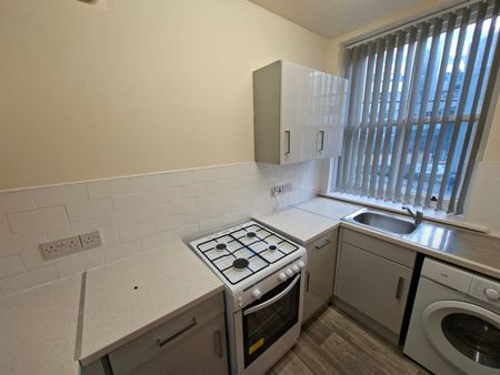 ONE BEDROOM FLAT - Photo 3
