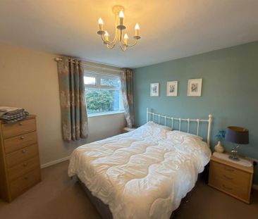 2 bedroom semi-detached house to rent - Photo 6
