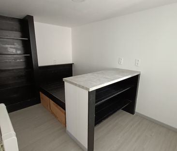 Un appartement en rez-de-chaussée - ANICHE - Photo 2