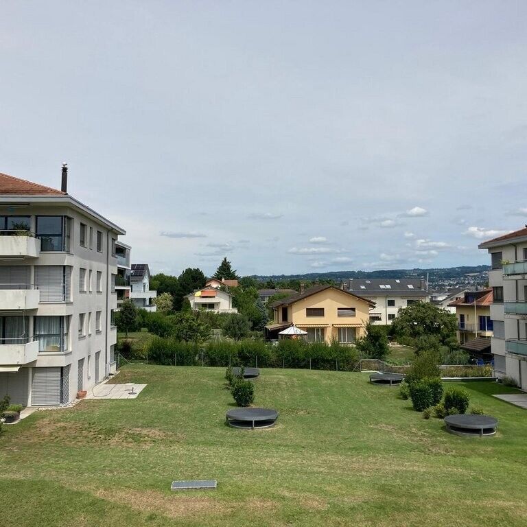 Joli 2 pièces rénové idéalement placé au centre du village - Photo 1