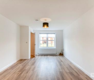 4 bedroom detached house to rent - Photo 1