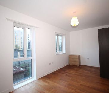 4 bedroom terraced house to rent - Photo 5