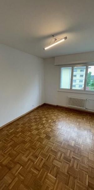 3-room apartment on the 3rd floor in Renens - Photo 1