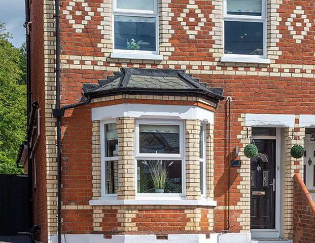 6 Bed 3 Studio All ensuite HMO - Photo 1
