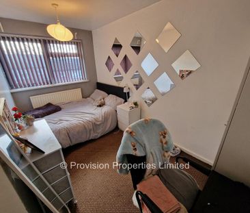 3 bedroom terraced house to rent - Photo 5